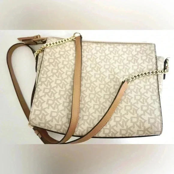 DKNY purse, light tan with good chain accent - Picture 3 of 4
